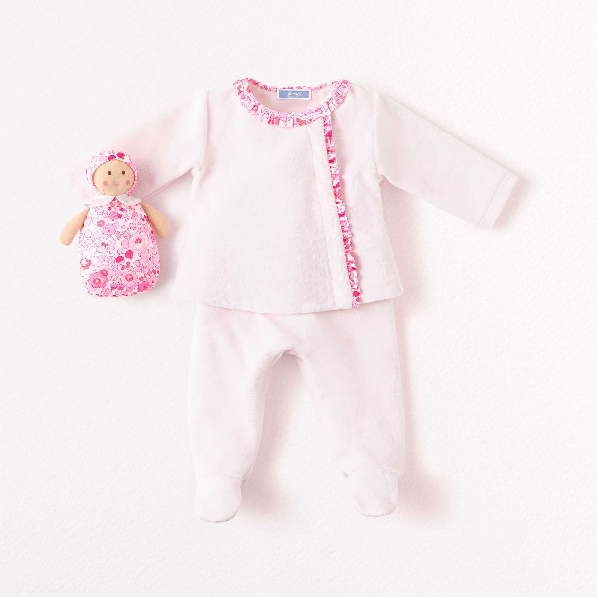 Newborn gift ideas for girls